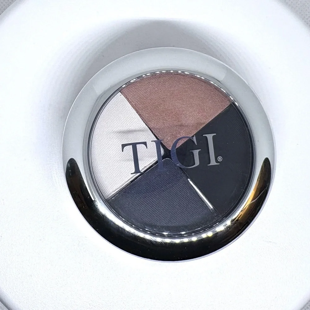 TIGI Eyeshadow High Density Quad Color Smoky Hot